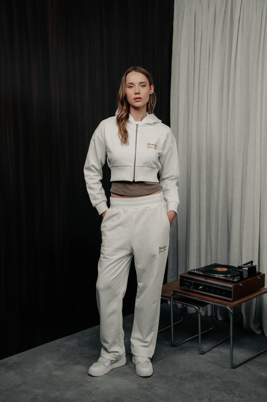 STRAIGHT-LEG JOGGER IVORY