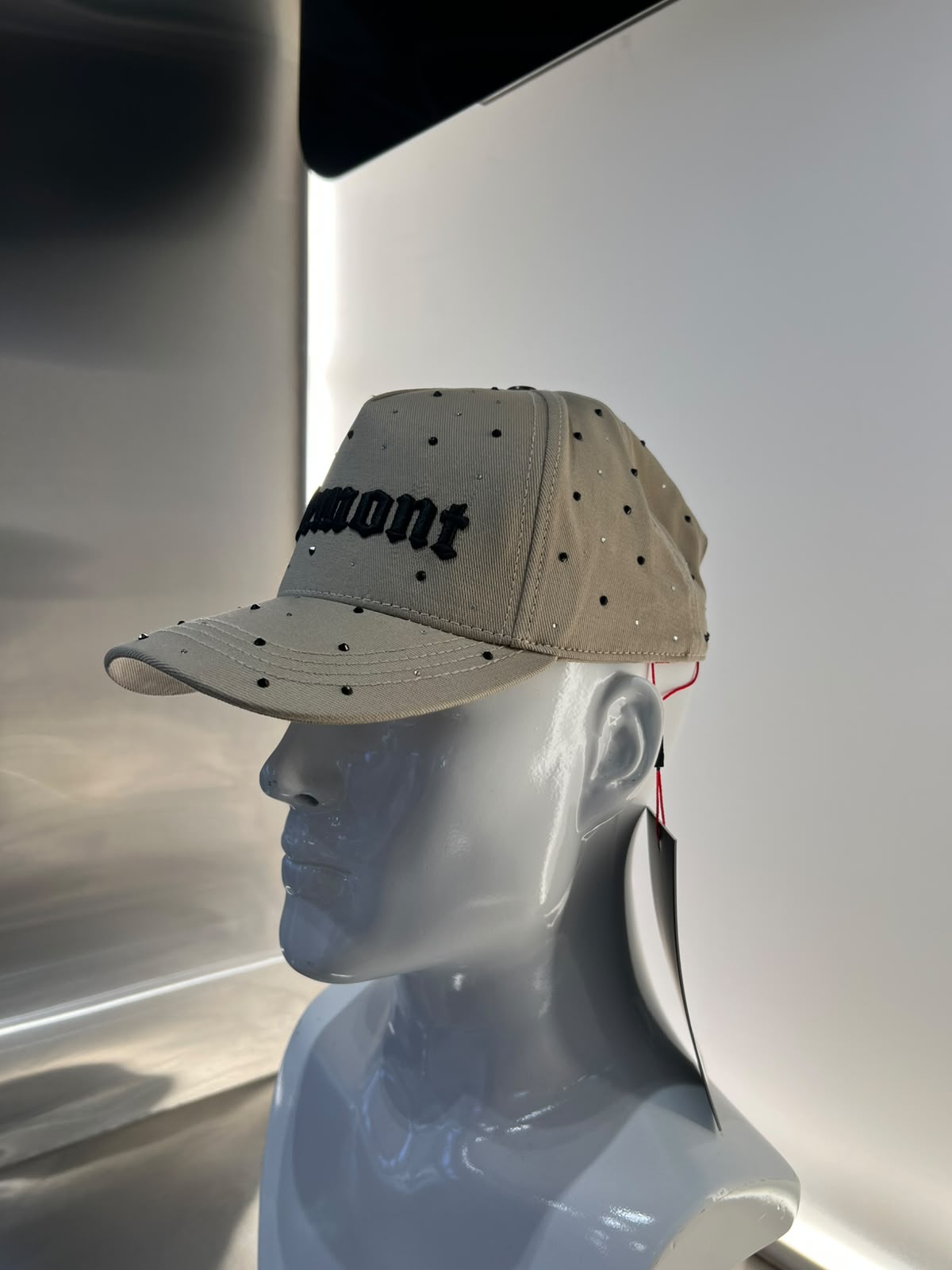 CAP PREGIONE BEIGE CLEMONT