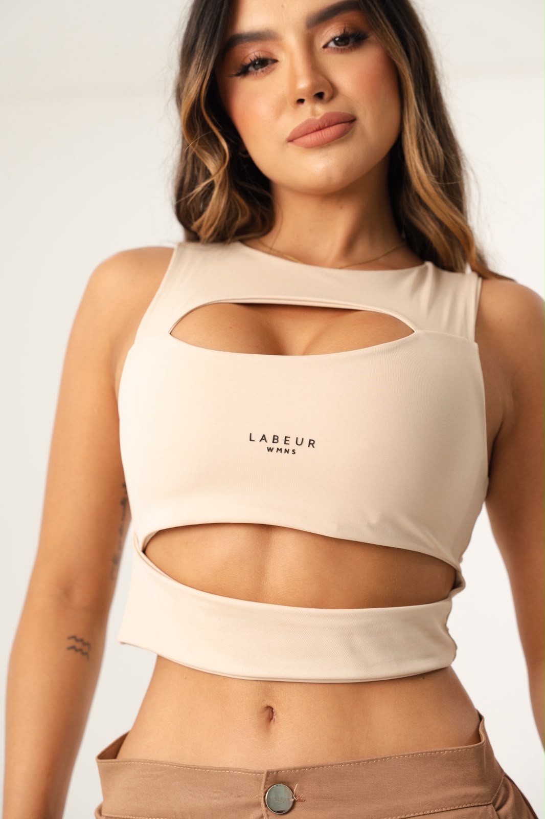 TOP EDEN BEIGE Y NEGRO