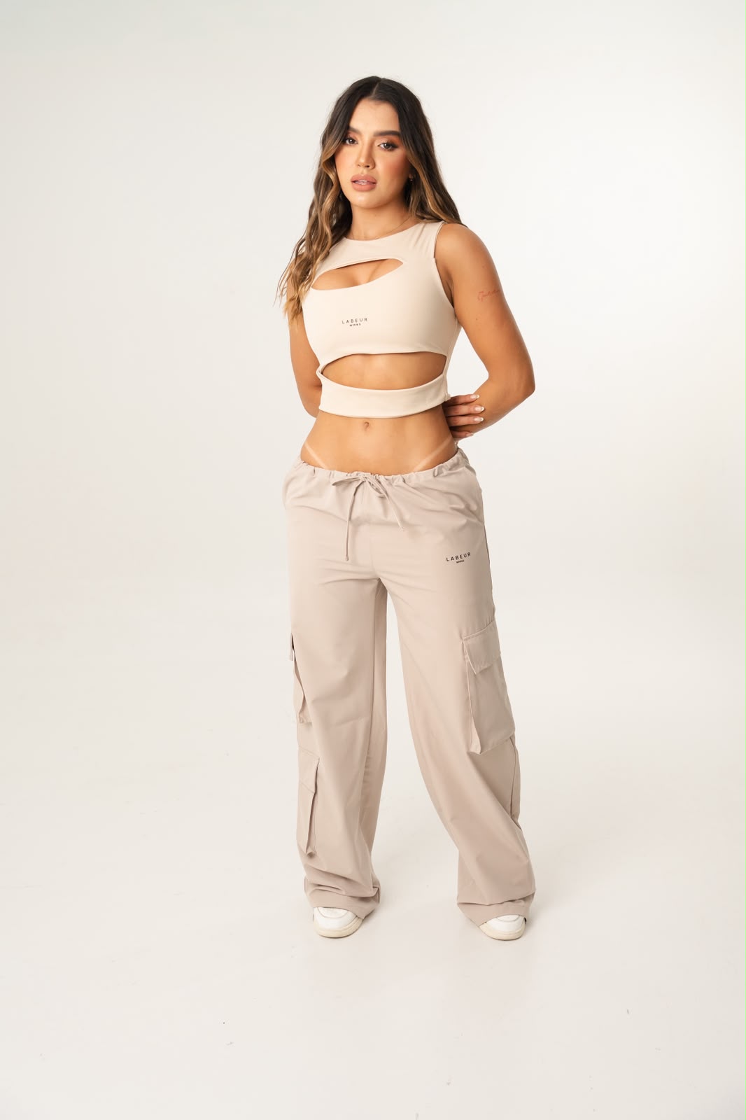 TOP EDEN BEIGE Y NEGRO